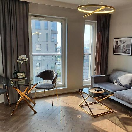 15 Pietro Sokolska 30 Towers Apartments - New- Lux- Parking- Sauna- Gym- And Good View From 15Th Floor 카토비체 외부 사진