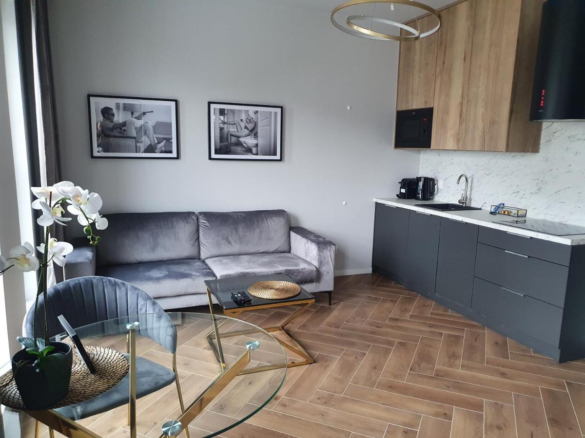 15 Pietro Sokolska 30 Towers Apartments - New- Lux- Parking- Sauna- Gym- And Good View From 15Th Floor 카토비체 외부 사진